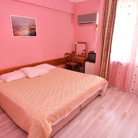 Uemit Otel