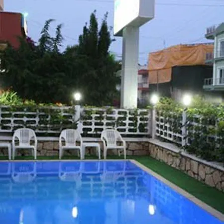 Uemit Otel 3*